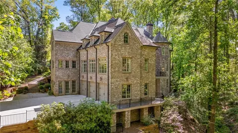 115 Mount Paran Rdg, Atlanta, GA 30327