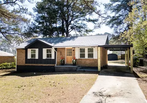 53 Darwin Dr, Jonesboro, GA 30238