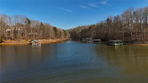 6212 Autumn Hill Ct, Gainesville, GA 30506