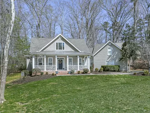 1206 Garden Row NE, Dalton, GA 30721