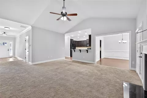 813 Ideal Pl, Winder, GA 30680 photo 9