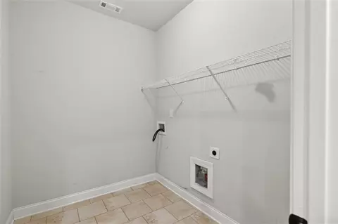 813 Ideal Pl, Winder, GA 30680 photo 16