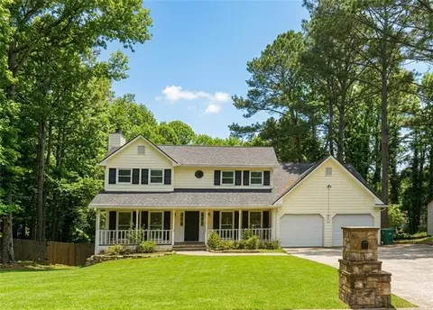 4481 Shiloh Hills Dr, Snellville, GA 30039