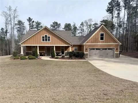 160 Hickory Ln, Covington, GA 30016