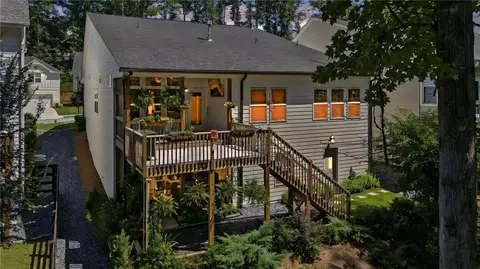 160 Crest Brooke Dr, Holly Springs, GA 30115