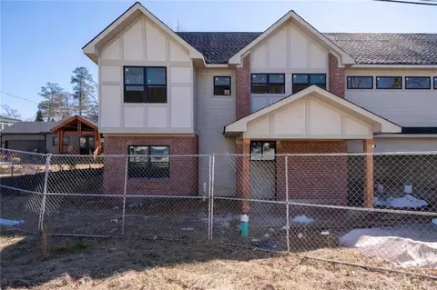 4065 Comanche Dr, Tucker, GA 30084