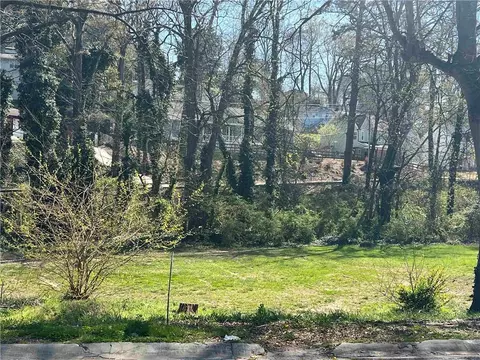 436 Roosevelt Cir, Marietta, GA 30060