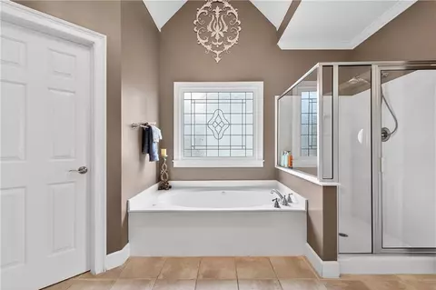 Bath - 8440 Merion Dr, Duluth, GA 30097 photo 4 of 11