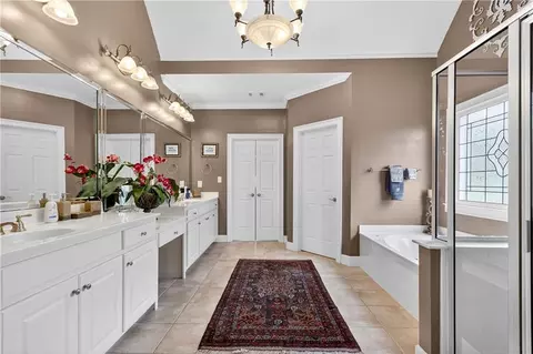 Bath - 8440 Merion Dr, Duluth, GA 30097 photo 3 of 11