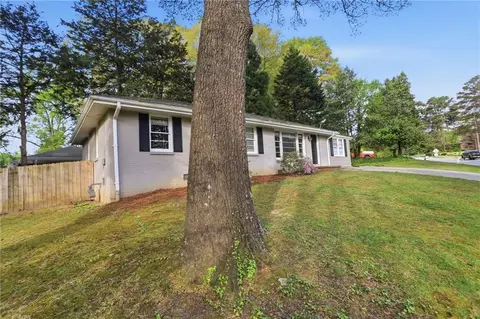 2613 Mural Dr, Atlanta, GA 30341