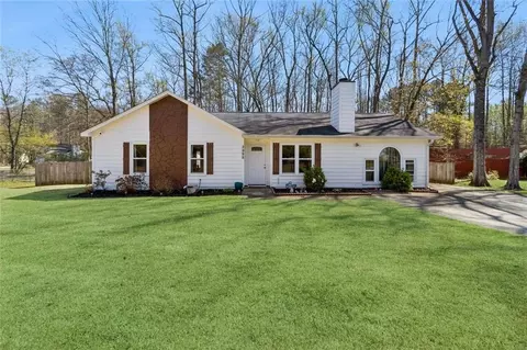 2998 Valley View Cir, Powder Springs, GA 30127