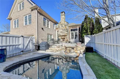 5193 Creek Walk Cir, Peachtree Corners, GA 30092