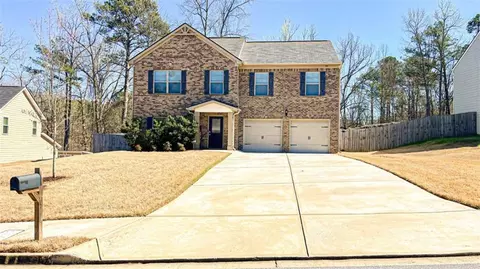 135 Jennah Gln, Union City, GA 30291