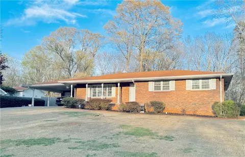 3791 Pacific Dr, Austell, GA 30106