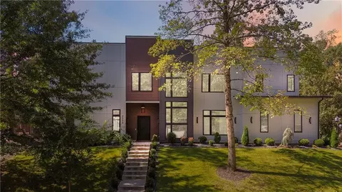 2824 Ashford Rd NE, Atlanta, GA 30319