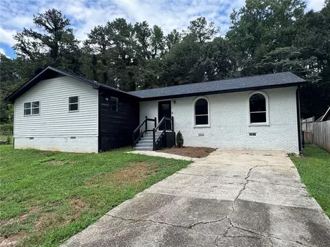 96 Sedgefield Dr, Jonesboro, GA 30236