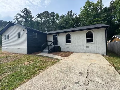 96 Sedgefield Dr, Jonesboro, GA 30236