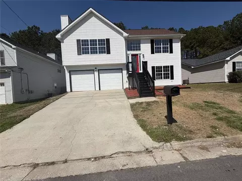 5314 Salem Springs Dr, Lithonia, GA 30038