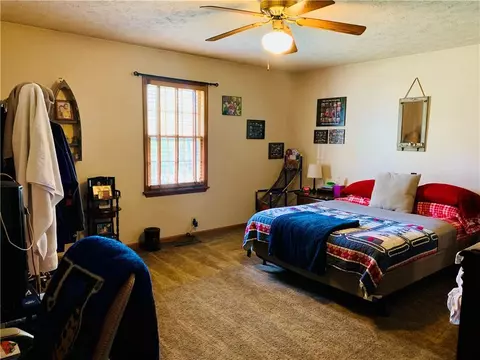 Bedroom - 1688 Bartley Rd, Lagrange, GA 30240 photo 2 of 4