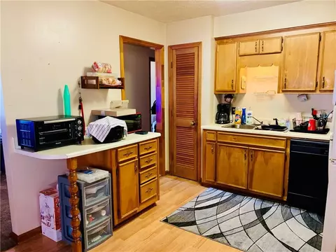 Kitchen - 1688 Bartley Rd, Lagrange, GA 30240 photo 5 of 5