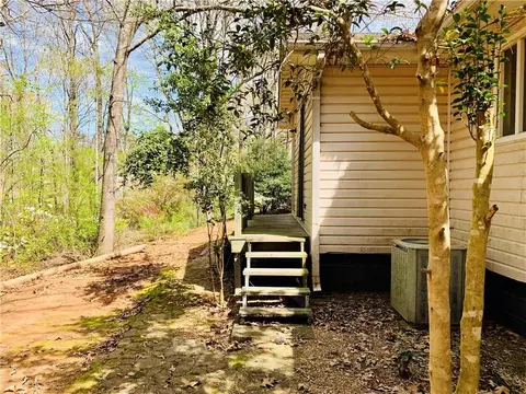 Exterior - 1688 Bartley Rd, Lagrange, GA 30240 photo 6 of 7