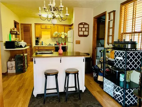 Kitchen - 1688 Bartley Rd, Lagrange, GA 30240 photo 2 of 5