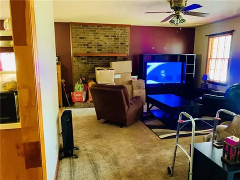 Living - 1688 Bartley Rd, Lagrange, GA 30240 photo 2 of 2