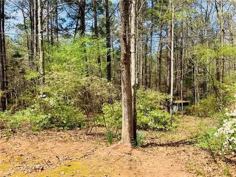 Exterior - 1688 Bartley Rd, Lagrange, GA 30240 photo 5 of 7
