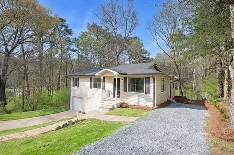 184 Ivey Dr NW, Calhoun, GA 30701