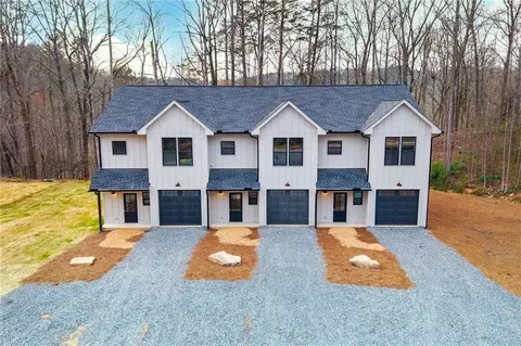 200 Back Pine Way #B, Ellijay, GA 30536