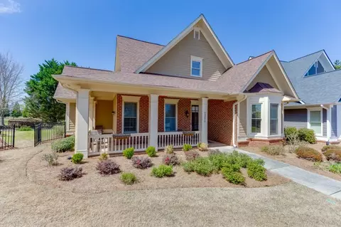2390 Muskogee Dr, Braselton, GA 30517