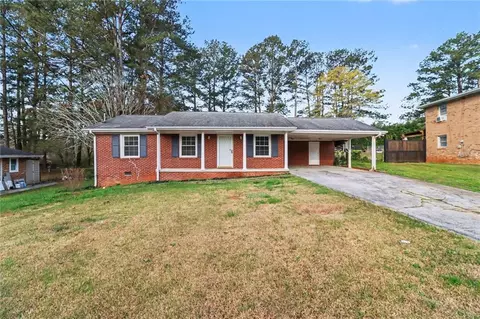 6367 Monica Dr, Morrow, GA 30260