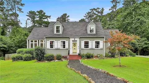 6455 Rivertown Rd, Fairburn, GA 30213