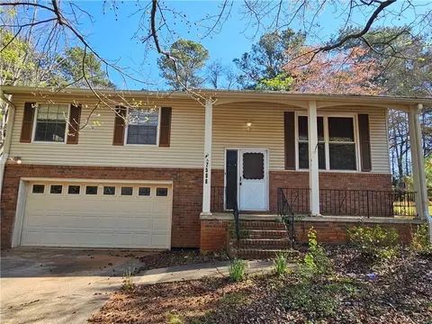 2560 Kennesaw Dr NW, Kennesaw, GA 30152
