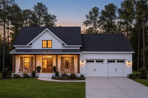 88 White Oak Ct, Cleveland, GA 30528