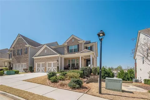 1225 Roswell Manor Cir, Roswell, GA 30076