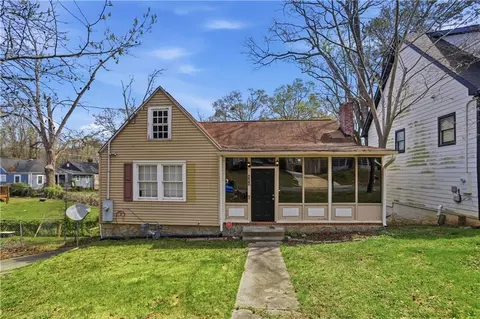 868 Rochelle Dr SW, Atlanta, GA 30310