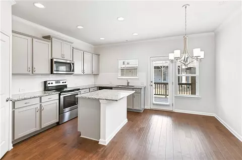 1736 Liberty Pkwy NW, Atlanta, GA 30318