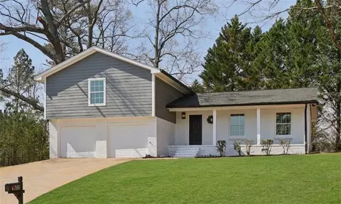 3600 River Hills Ct, Ellenwood, GA 30294