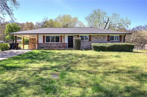 212 Meadow Ln, Cartersville, GA 30120