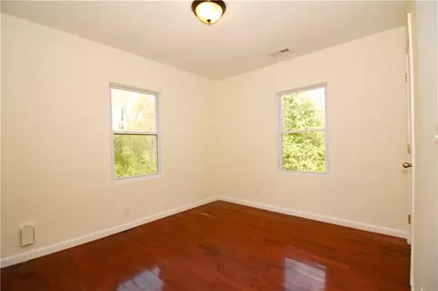 Bedroom - 899 E Doyle St, Toccoa, GA 30577 photo 5 of 5