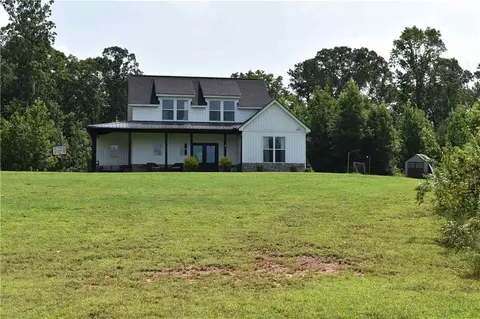 Exterior - 533 Lively Rd, Waco, GA 30182 photo 3 of 10