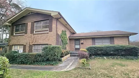3295 Regalwoods Dr, Atlanta, GA 30340