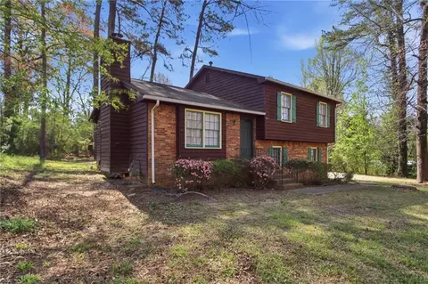 115 Derby Country Dr, Ellenwood, GA 30294