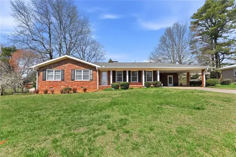 3024 Saint Charles Ave, Gainesville, GA 30504