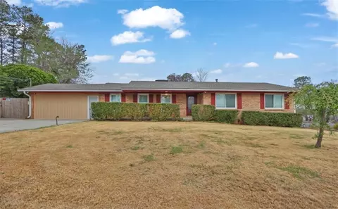 643 Rebecca St NW, Lilburn, GA 30047