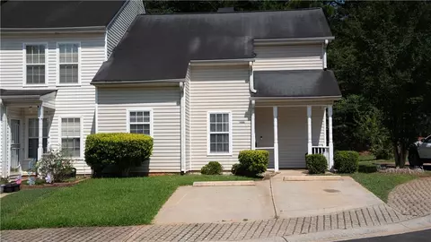 6460 Wellington Chase Ct, Lithonia, GA 30058