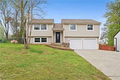 425 Worthington Hills Ct, Roswell, GA 30076