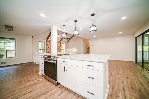 600 Ponderosa Ct, Fayetteville, GA 30214