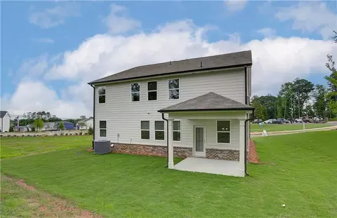 1837 Kingsmere Run Dr, Loganville, GA 30052